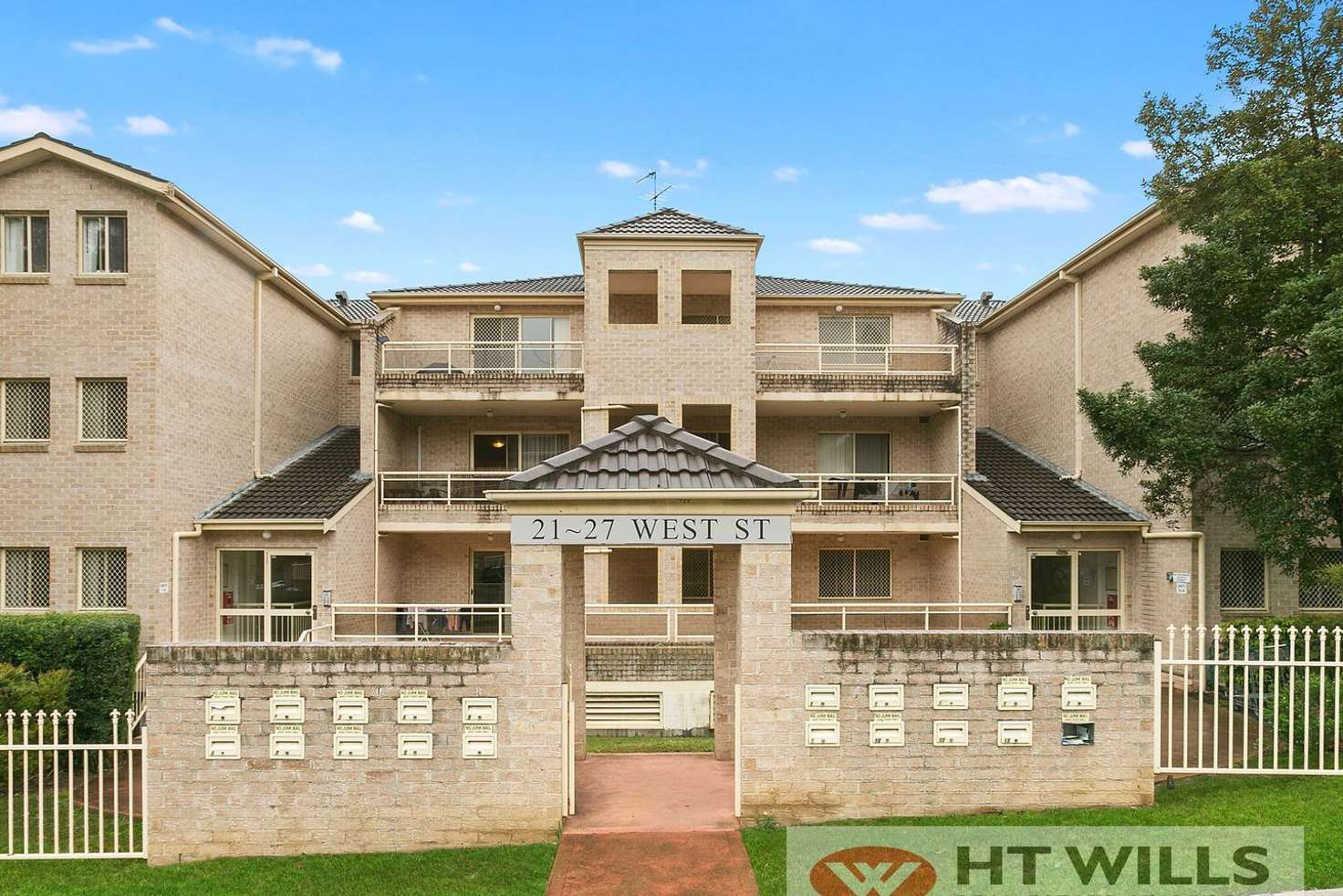 Main view of Homely unit listing, 15/21-27 West Street, Hurstville NSW 2220