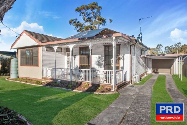 13 Lakelands Drive, Dapto NSW 2530