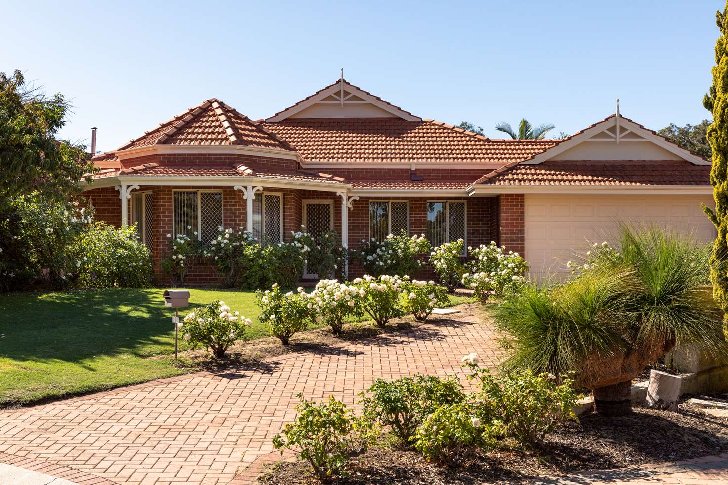 Main view of Homely house listing, 10 Fairmount Close, Bibra Lake WA 6163