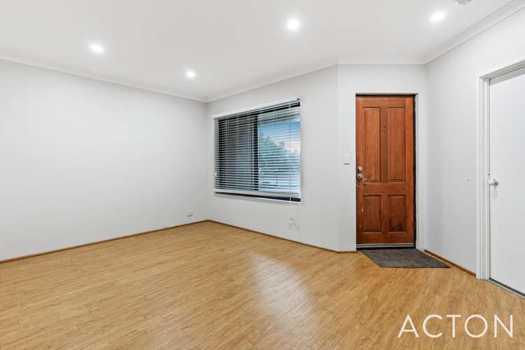 Sixth view of Homely house listing, 32 Hedgeley Way, Canning Vale WA 6155