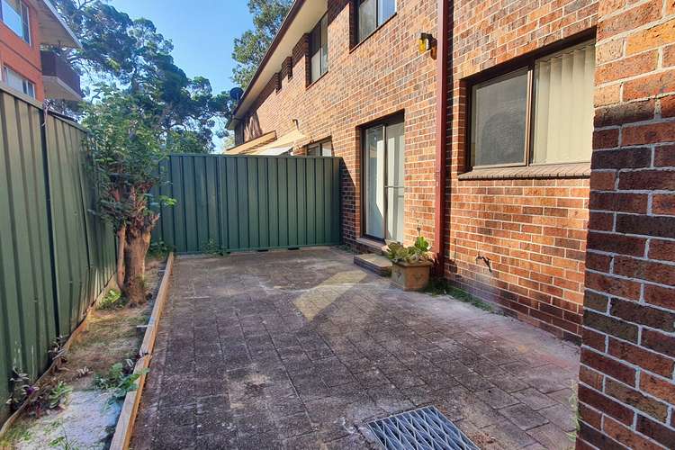 Fifth view of Homely house listing, 2/16 Wrentmore Street, Fairfield NSW 2165