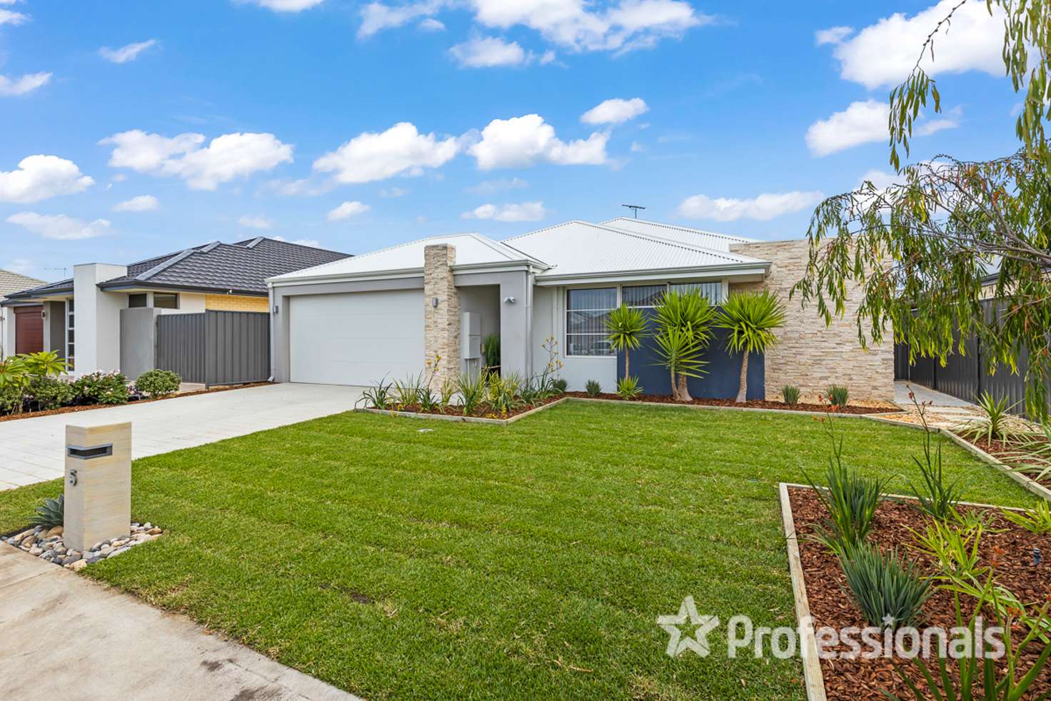 Main view of Homely house listing, 5 Garigal Street, Yanchep WA 6035