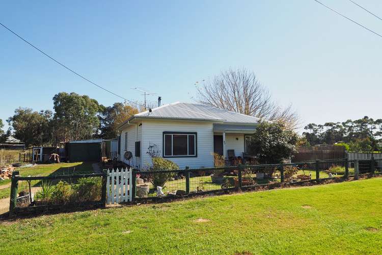 18 Hanson Street, Glenthompson VIC 3293