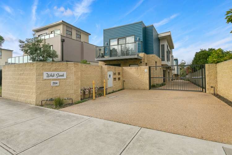 Main view of Homely townhouse listing, 4/204 Nepean Highway, Seaford VIC 3198