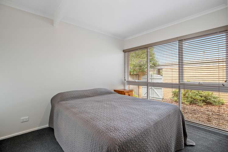 Sixth view of Homely house listing, 33 Folkstone Crescent, Ferntree Gully VIC 3156