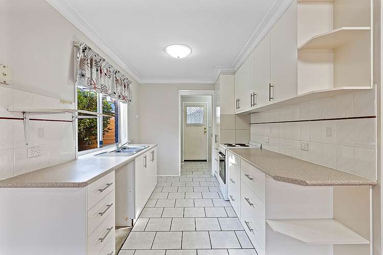 Second view of Homely house listing, 1/32 Horrocks Crescent, Kearneys Spring QLD 4350