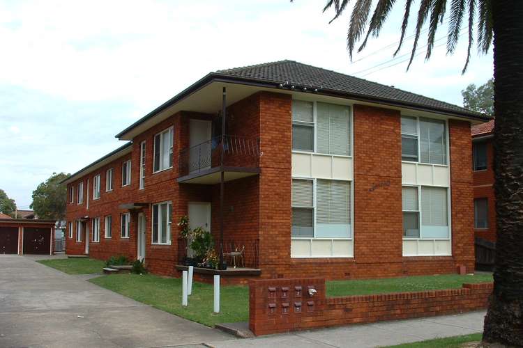 Main view of Homely unit listing, 8/7 Fifth Avenue, Campsie NSW 2194