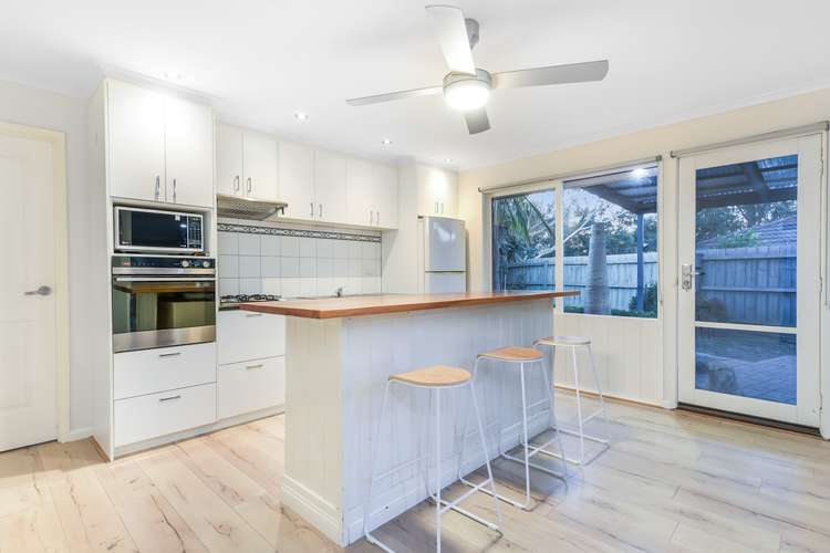 Second view of Homely house listing, 5 Pioneer Place, Hampton Park VIC 3976