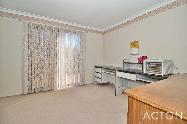 Fourth view of Homely house listing, 2 Raeside Crescent, Cooloongup WA 6168