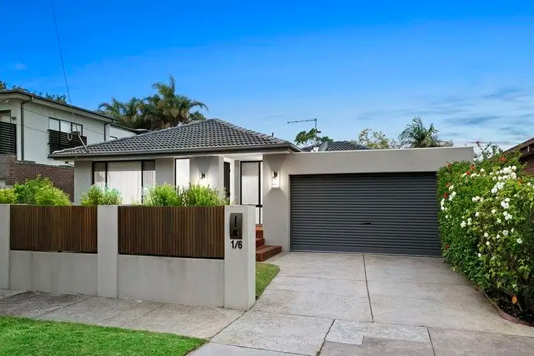 6 Johnston Street