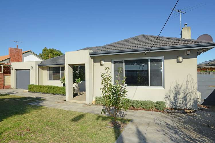 Second view of Homely house listing, 39 Redwood Crescent, Melville WA 6156