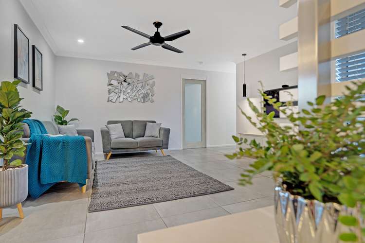 Fourth view of Homely house listing, 8 Lincoln Court, Heritage Park QLD 4118