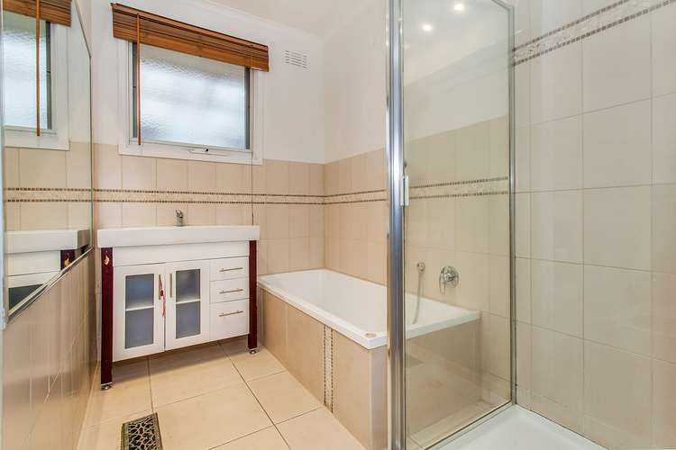 Fourth view of Homely house listing, 1 Parkview Place, Doncaster VIC 3108