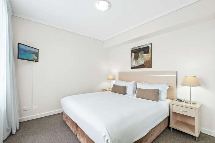 Third view of Homely apartment listing, 1905/151 George St, Brisbane City QLD 4000