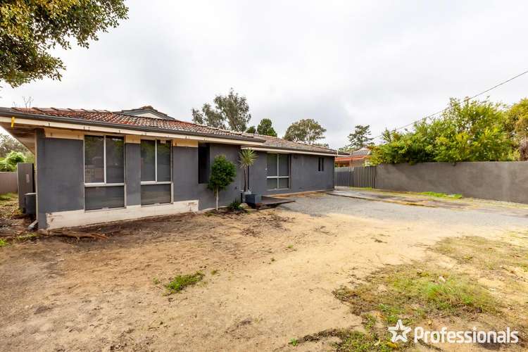 Fourth view of Homely house listing, 4 Chamberlain Way, Armadale WA 6112