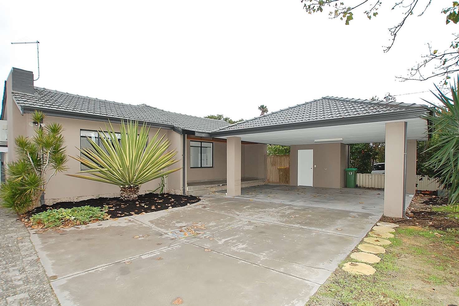Main view of Homely semiDetached listing, 17 Annison Place, Morley WA 6062