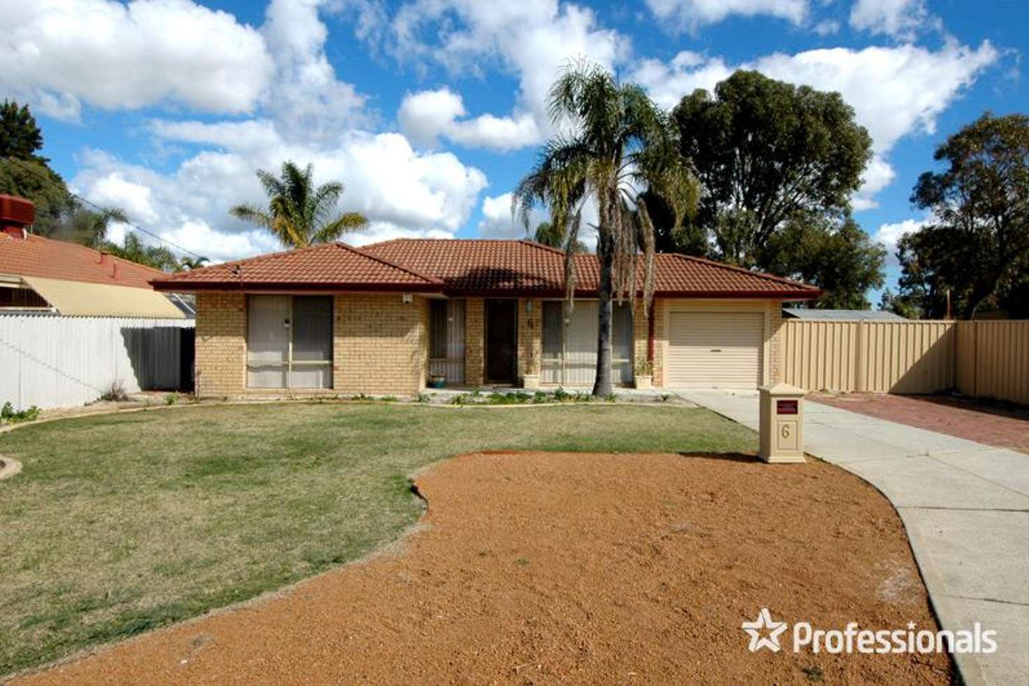 Main view of Homely house listing, 6 Kestrel Way, Thornlie WA 6108