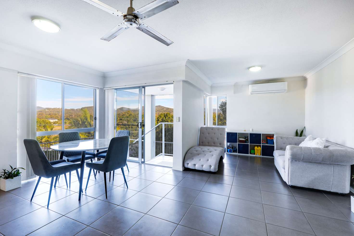 Main view of Homely unit listing, 19/1-3 Hinterland Drive, Mudgeeraba QLD 4213