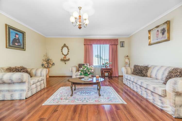 Sixth view of Homely house listing, 1 Victor Court, Hampton Park VIC 3976