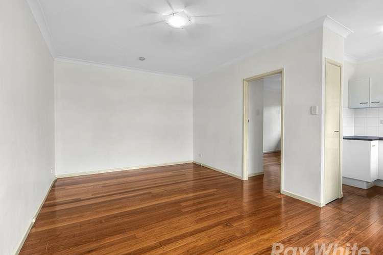 Main view of Homely apartment listing, 2/43 Thurlow Street, Newmarket QLD 4051