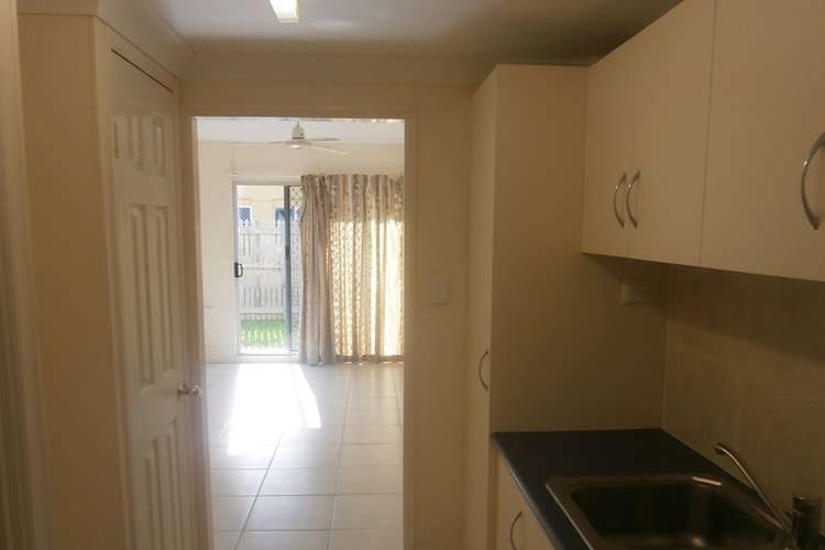 Fifth view of Homely semiDetached listing, 2/17 Maroong Street, Currajong QLD 4812