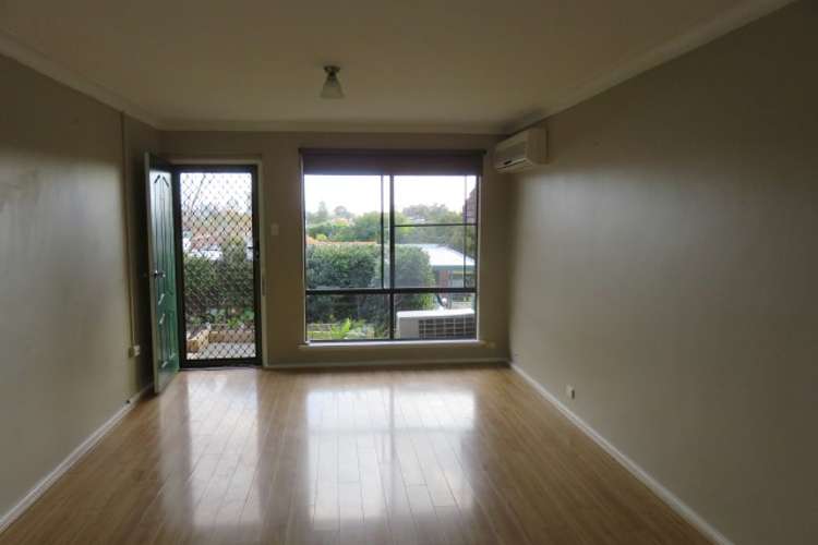 Fourth view of Homely villa listing, 3/32 CLIFTON CR, Mount Lawley WA 6050