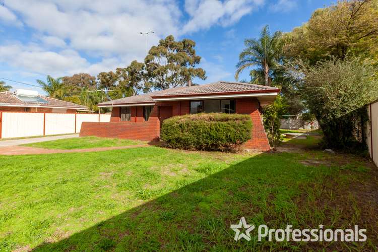 Second view of Homely house listing, 5 Redross Court, Armadale WA 6112