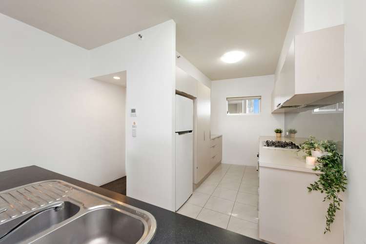 Fifth view of Homely apartment listing, 44/170 Leichhardt Street, Spring Hill QLD 4000