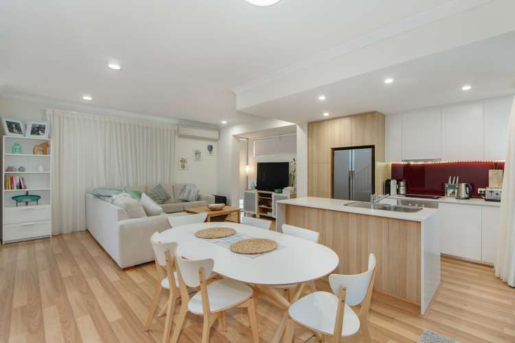 Fifth view of Homely house listing, 4/15 Leonard St, Victoria Park WA 6100