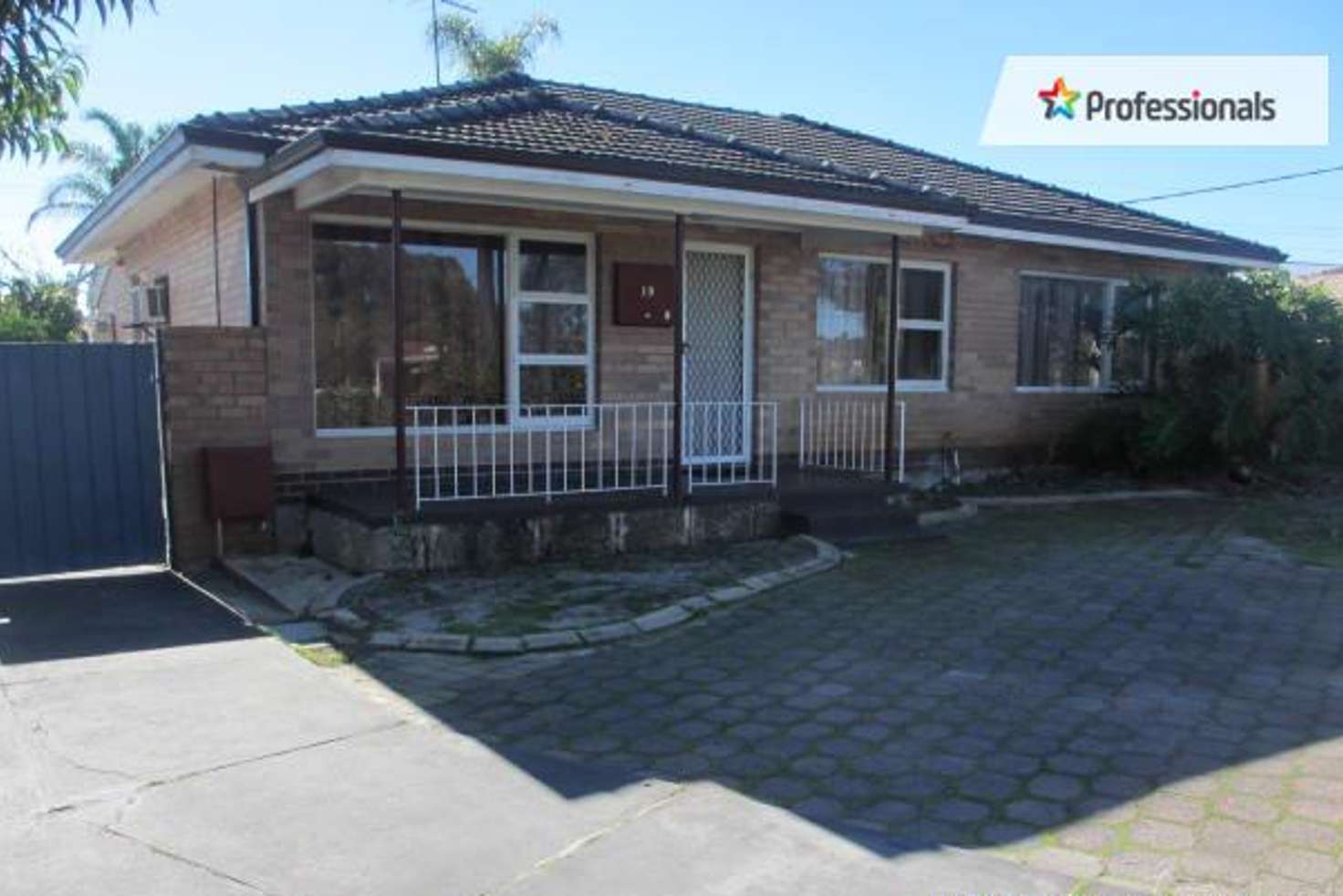 Main view of Homely house listing, 19 Balaka Way, Queens Park WA 6107