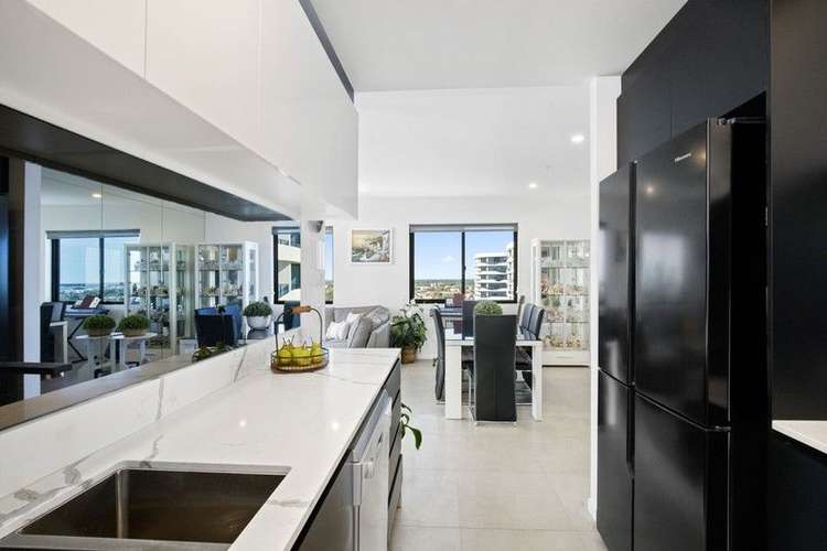 Fifth view of Homely apartment listing, 51106/5 Harbourside Court, Biggera Waters QLD 4216