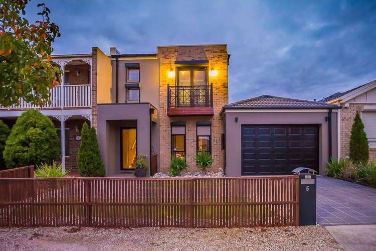 Main view of Homely townhouse listing, 5 Pegasus Court, Tarneit VIC 3029