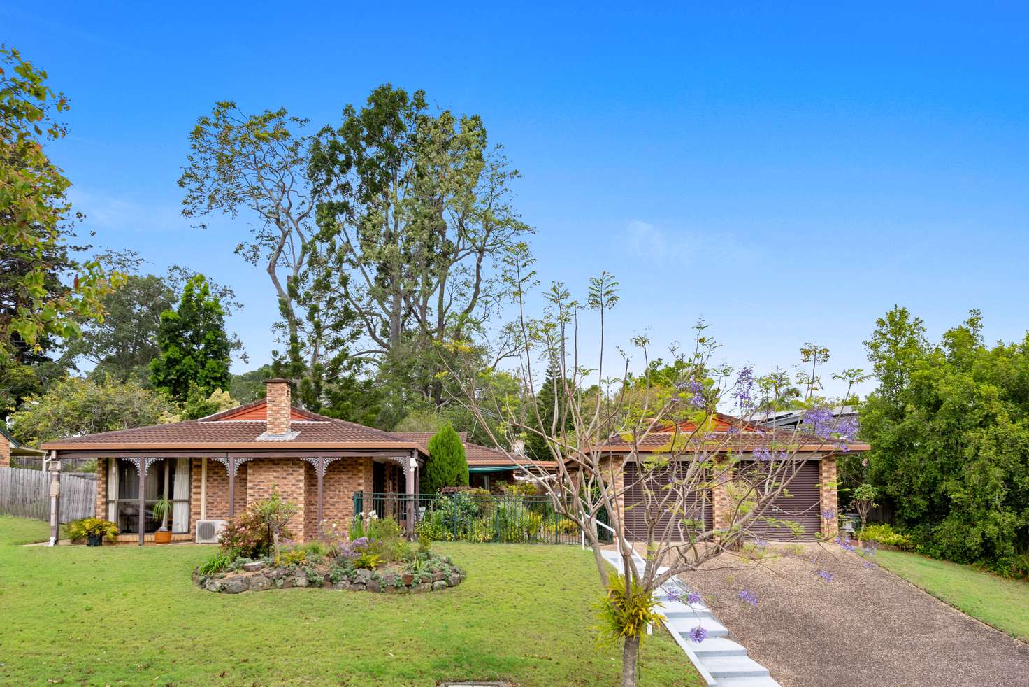 Main view of Homely house listing, 5 Powis Place, Carindale QLD 4152