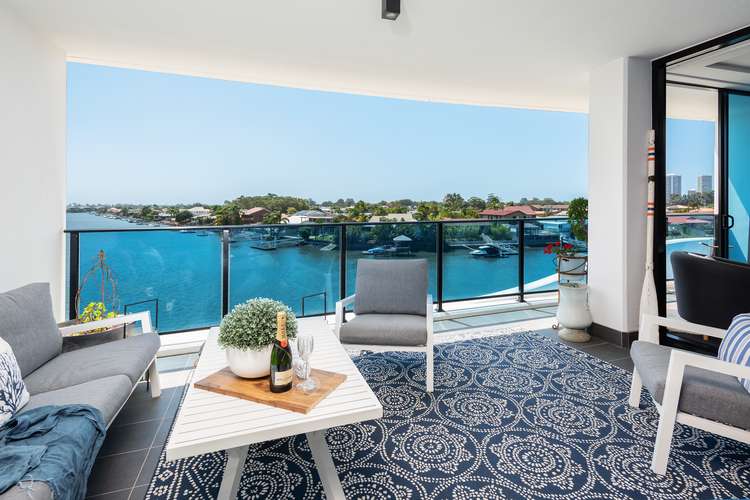 5203/5 Harbour Side Court, Biggera Waters QLD 4216