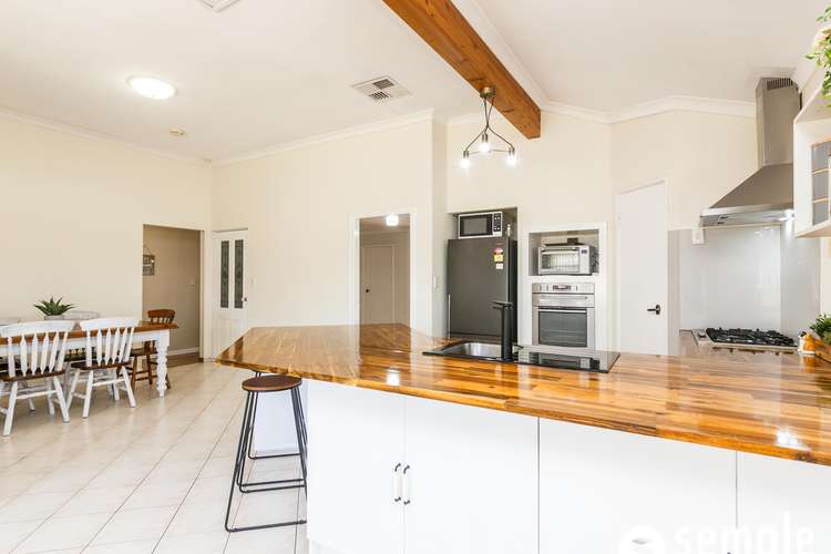 Second view of Homely house listing, 21 Seabrook Place, Success WA 6164