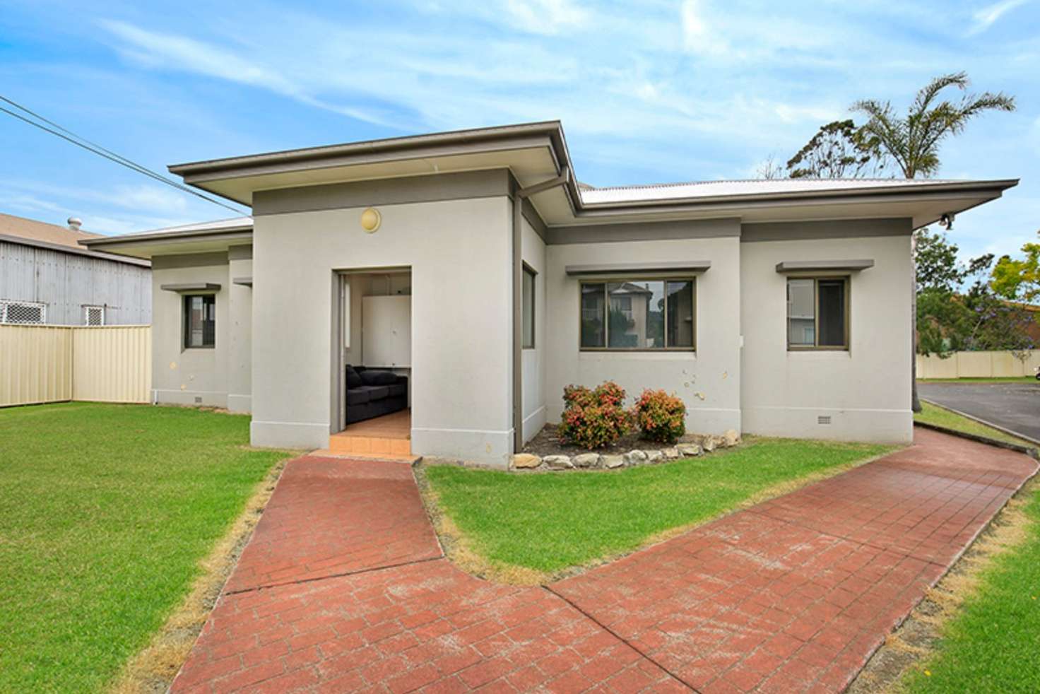 Main view of Homely unit listing, 2/143 Kembla Street, Wollongong NSW 2500
