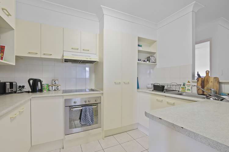 Sixth view of Homely house listing, 2/10 Thornleigh Crescent, Varsity Lakes QLD 4227