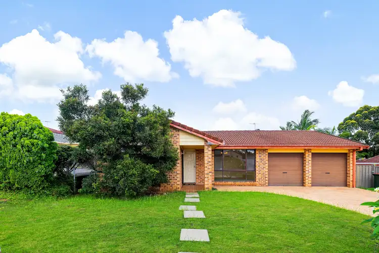 76 Kingfisher Avenue