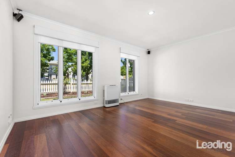 Fifth view of Homely house listing, 2 Lauriston Walk North, Sunbury VIC 3429