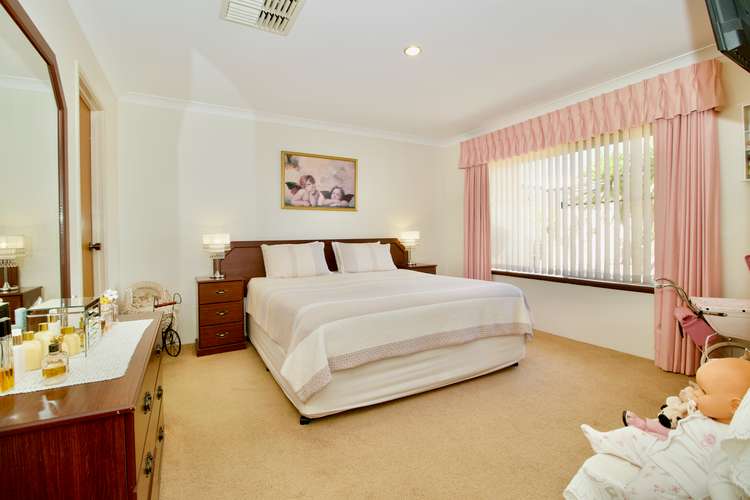 Second view of Homely house listing, 6 Meadow Court, Cooloongup WA 6168