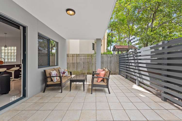 Main view of Homely apartment listing, 2/317 Boundary Street, Spring Hill QLD 4000