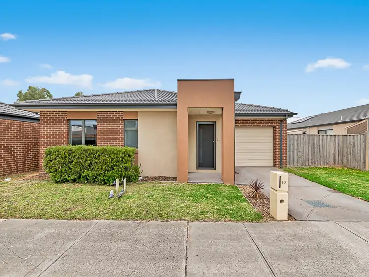 Main view of Homely house listing, 16 Davenport Crescent, Cranbourne West VIC 3977