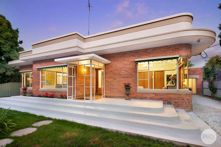 4 The Boulevarde, Lake Wendouree VIC 3350