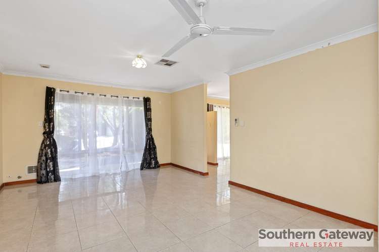 Fifth view of Homely house listing, 2 Ferris Green, Parmelia WA 6167