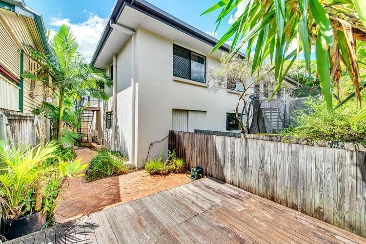 Main view of Homely apartment listing, 2/19 Lindsay Street, Hawthorne QLD 4171