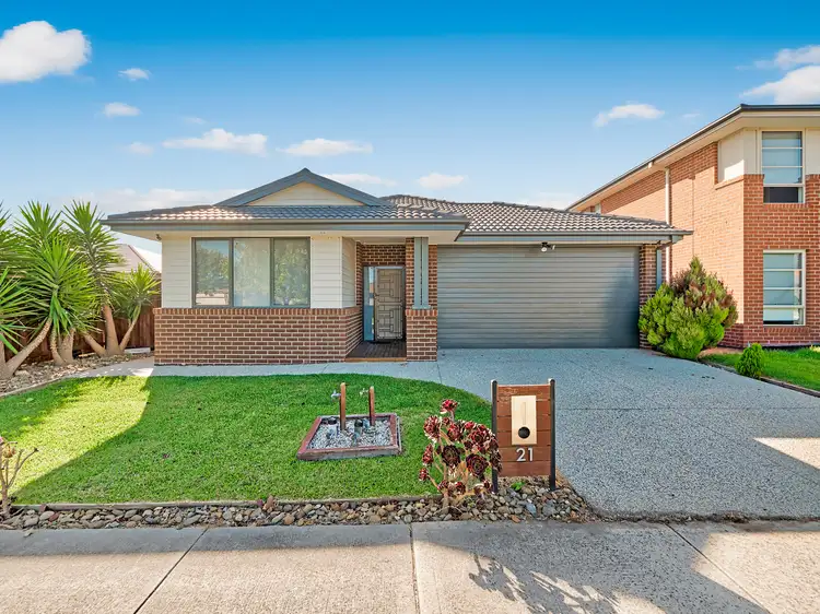 Main view of Homely house listing, 21 Elmsford Crescent, Cranbourne West VIC 3977