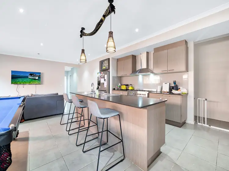 Fourth view of Homely house listing, 21 Elmsford Crescent, Cranbourne West VIC 3977