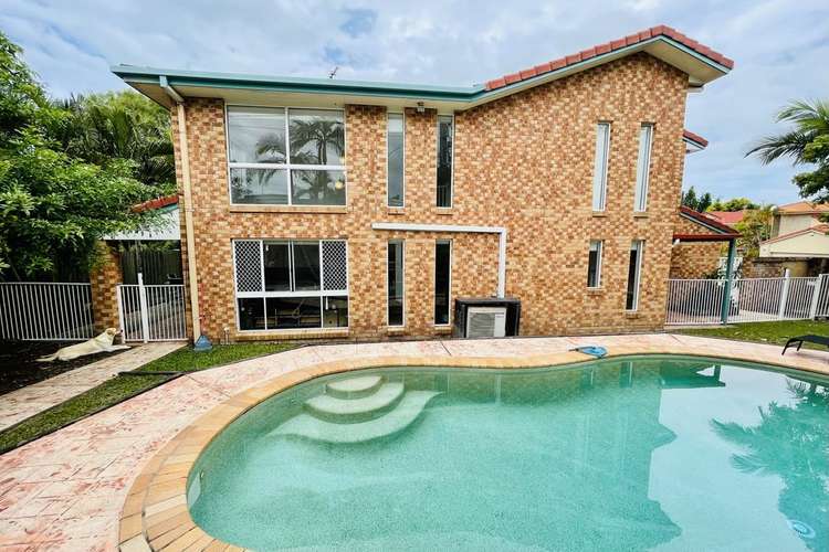 2 Sage Court, Runaway Bay QLD 4216