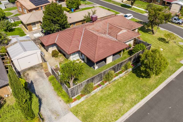 Fourth view of Homely house listing, 17 Heywood Crescent, Cranbourne North VIC 3977