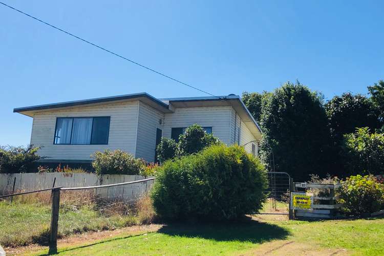 87 Falls Rd, Fish Creek VIC 3959